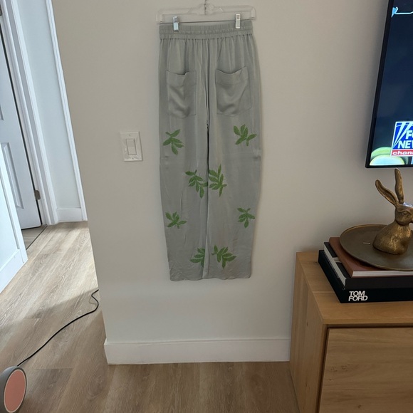 Zara Elevated lounge set - Picture 10 of 10